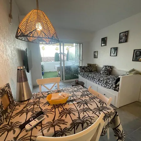 With Port View Terrace With Ac Lejlighed *